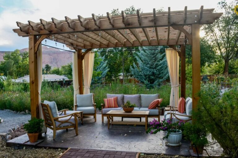DIY Pergola: How to Build the Best Backyard Shade Structure