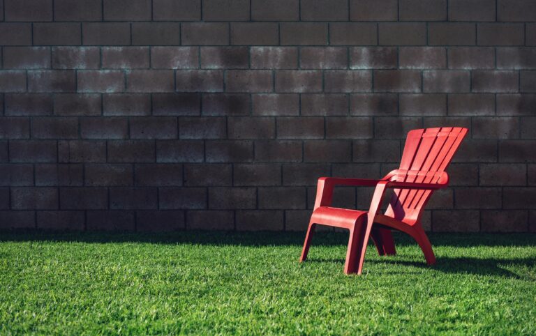 Best Backyard Chairs: 3 Best Outdoor Chairs for your Yard